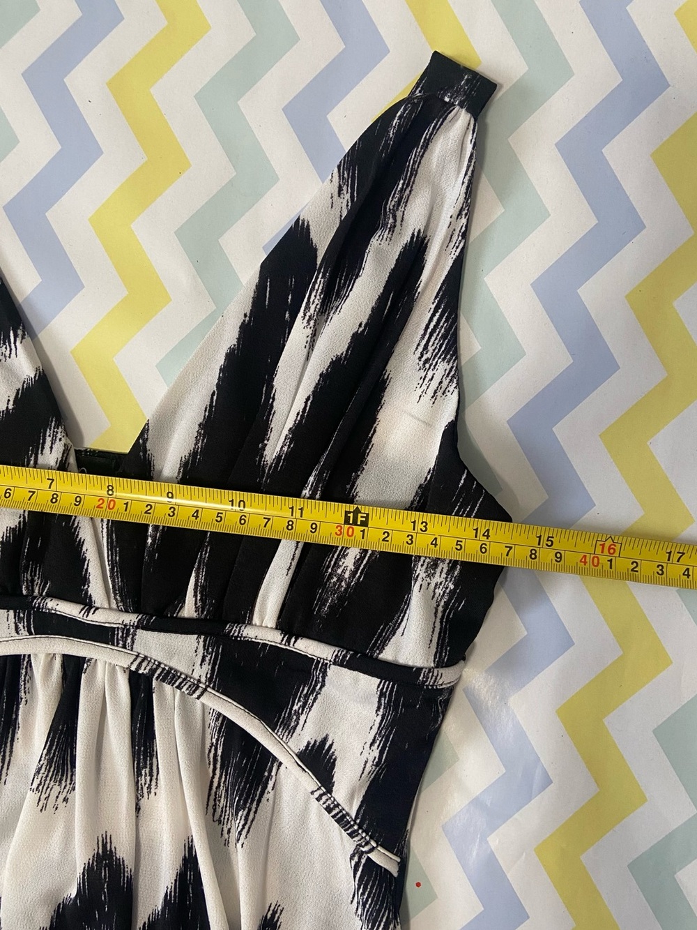 Papillon Blanc Black & White Zigzag Maxi Dress - Picture 5 of 7
